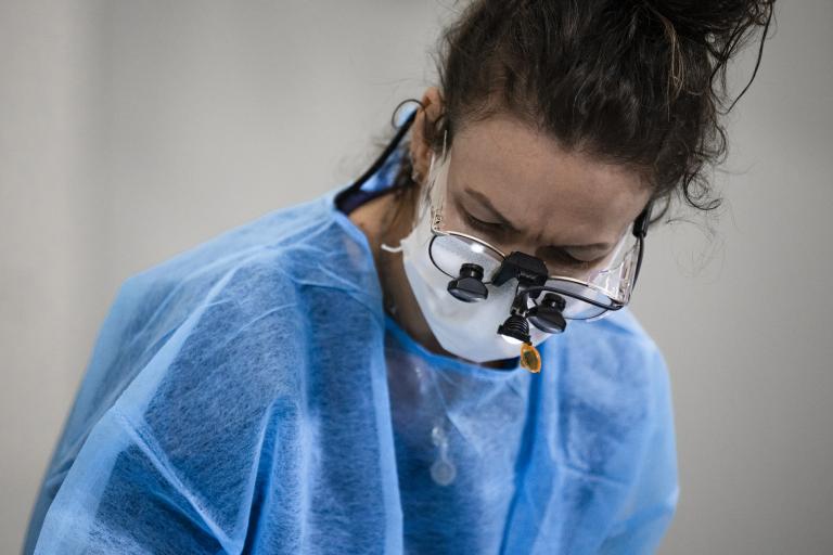 Advantage Dental Community Care delivering care.